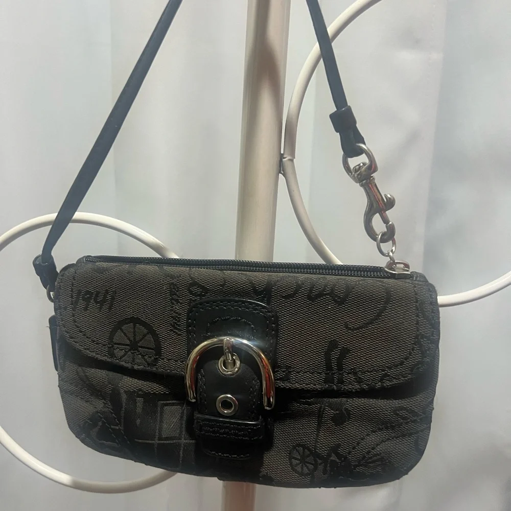 Coach Chelsea Horse and Carriage Wristlet